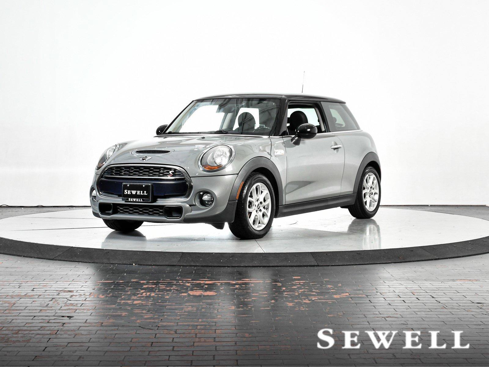 2015 MINI Cooper S Hardtop Vehicle Photo in DALLAS, TX 75235