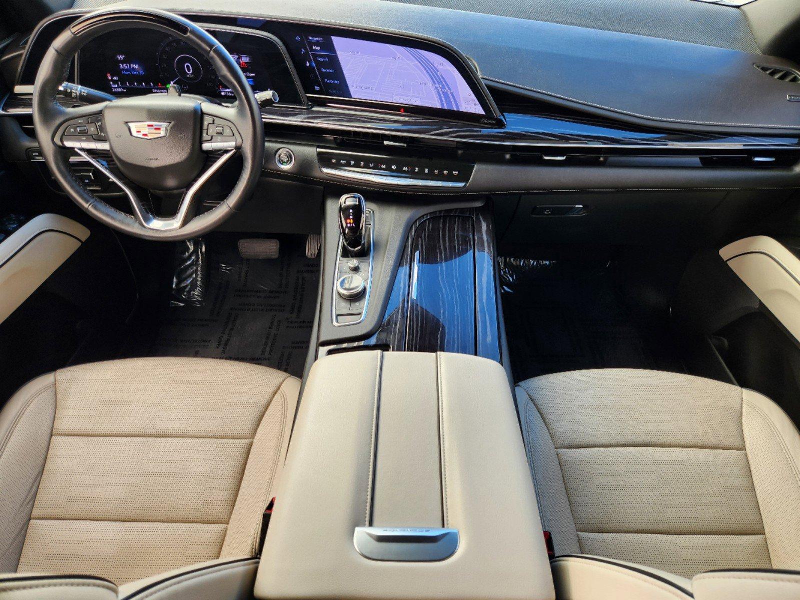 2022 Cadillac Escalade Vehicle Photo in GRAPEVINE, TX 76051-8302