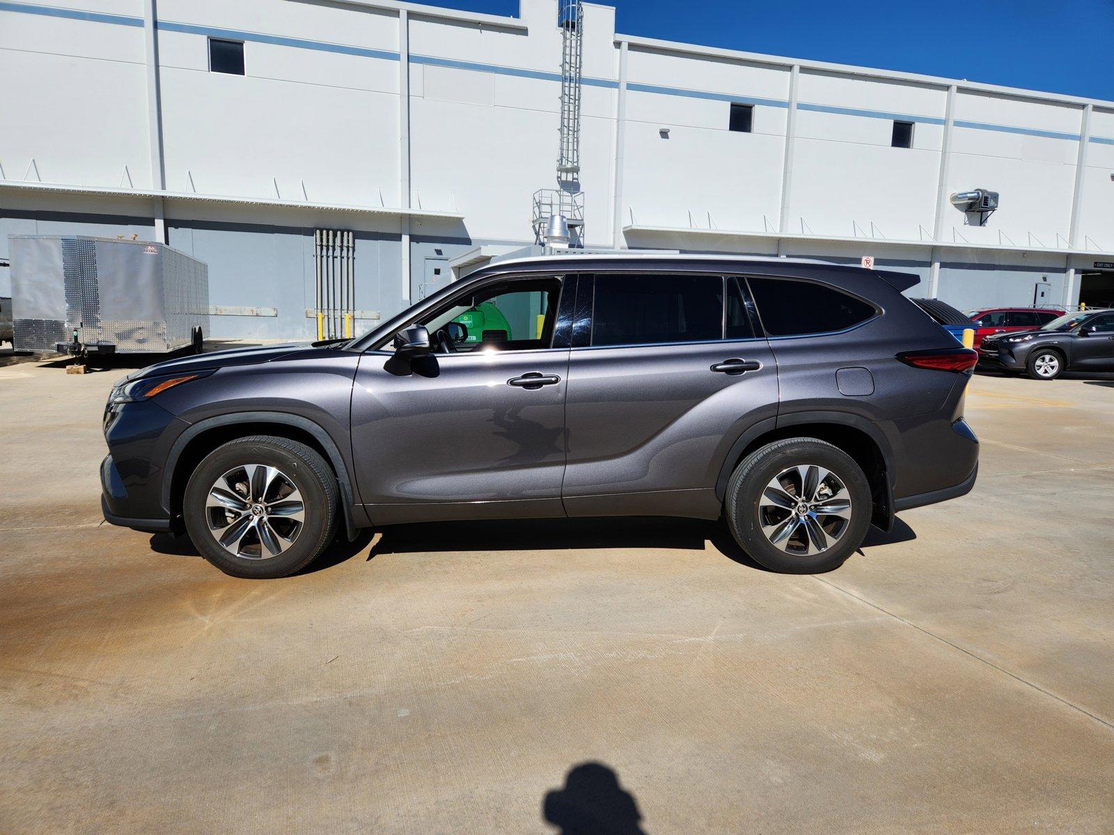 2022 Toyota Highlander Vehicle Photo in Winter Park, FL 32792