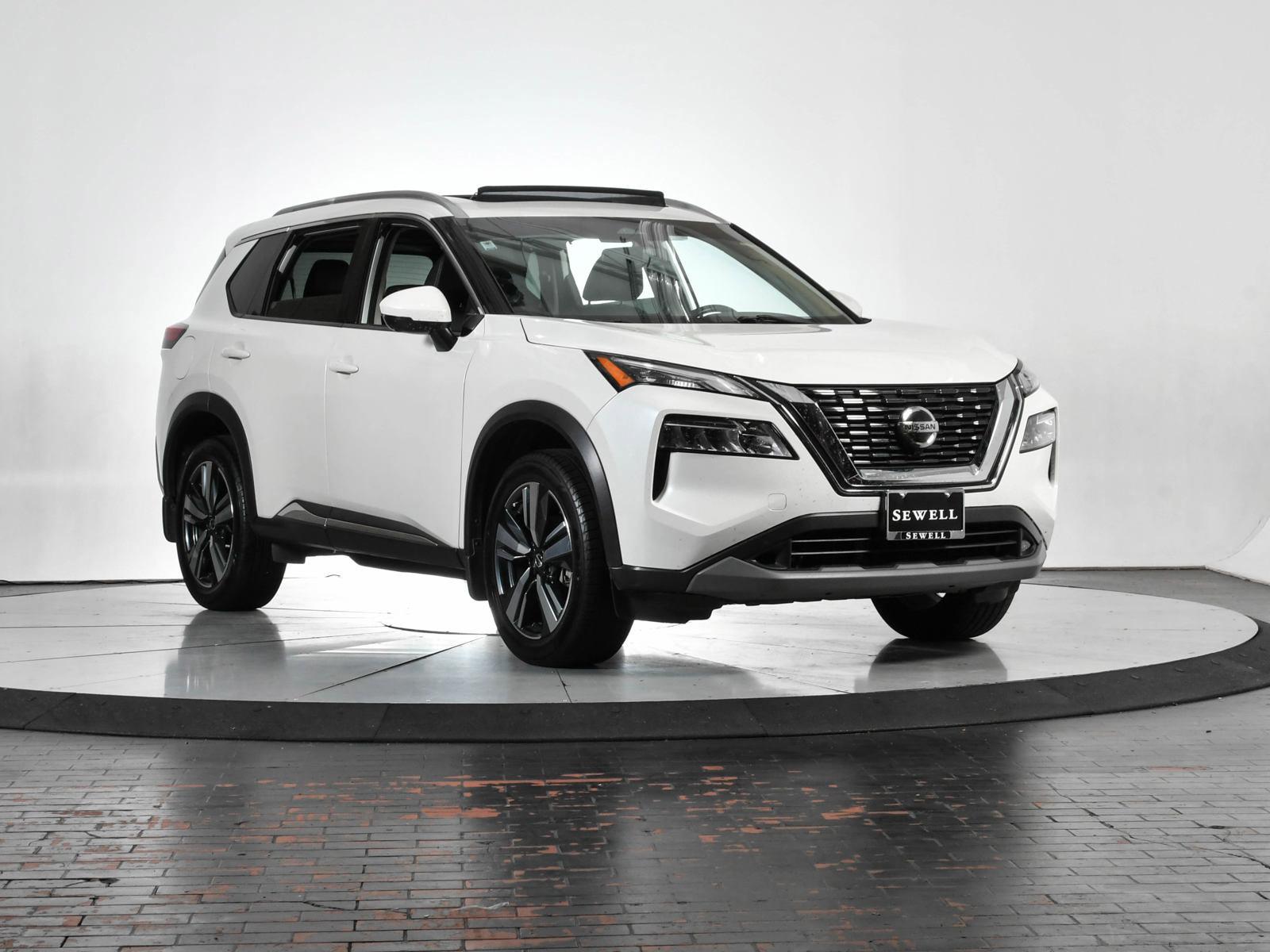 2021 Nissan Rogue Vehicle Photo in DALLAS, TX 75235