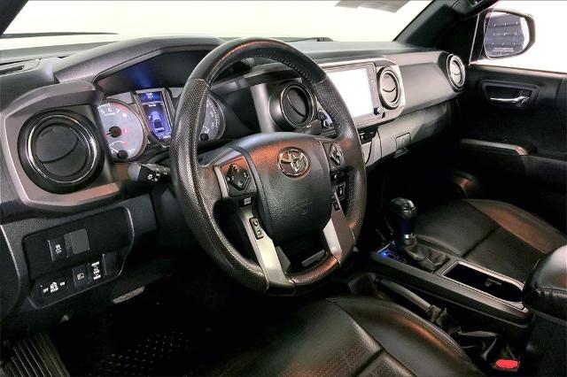 2020 Toyota Tacoma 4WD Vehicle Photo in Kansas City, MO 64114