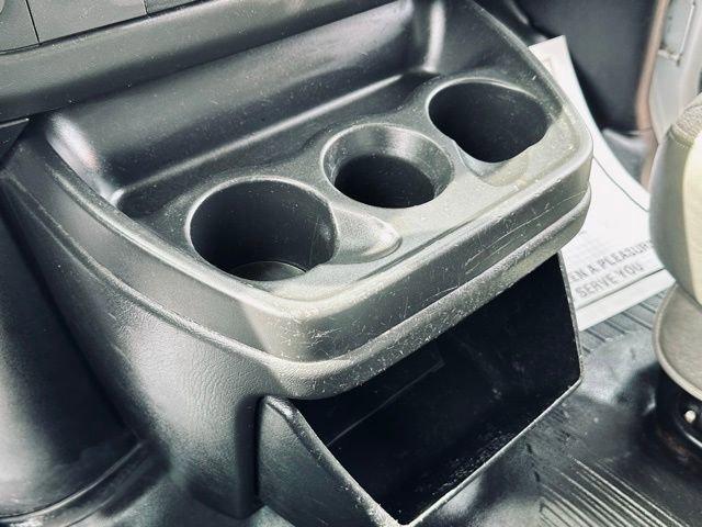 2016 Chevrolet Express Cutaway 3500 Vehicle Photo in MEDINA, OH 44256-9631