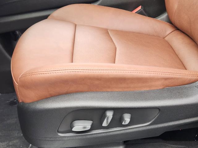 2025 Cadillac XT5 Vehicle Photo in Grapevine, TX 76051