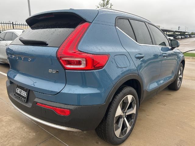 2025 Volvo XC40 Vehicle Photo in Grapevine, TX 76051