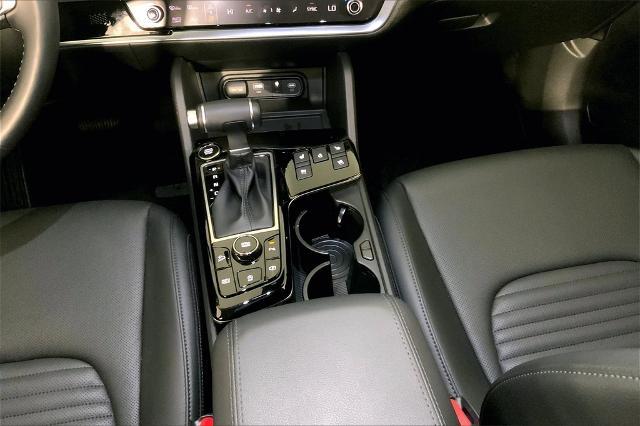 2024 Kia Sportage Vehicle Photo in Lees Summit, MO 64086
