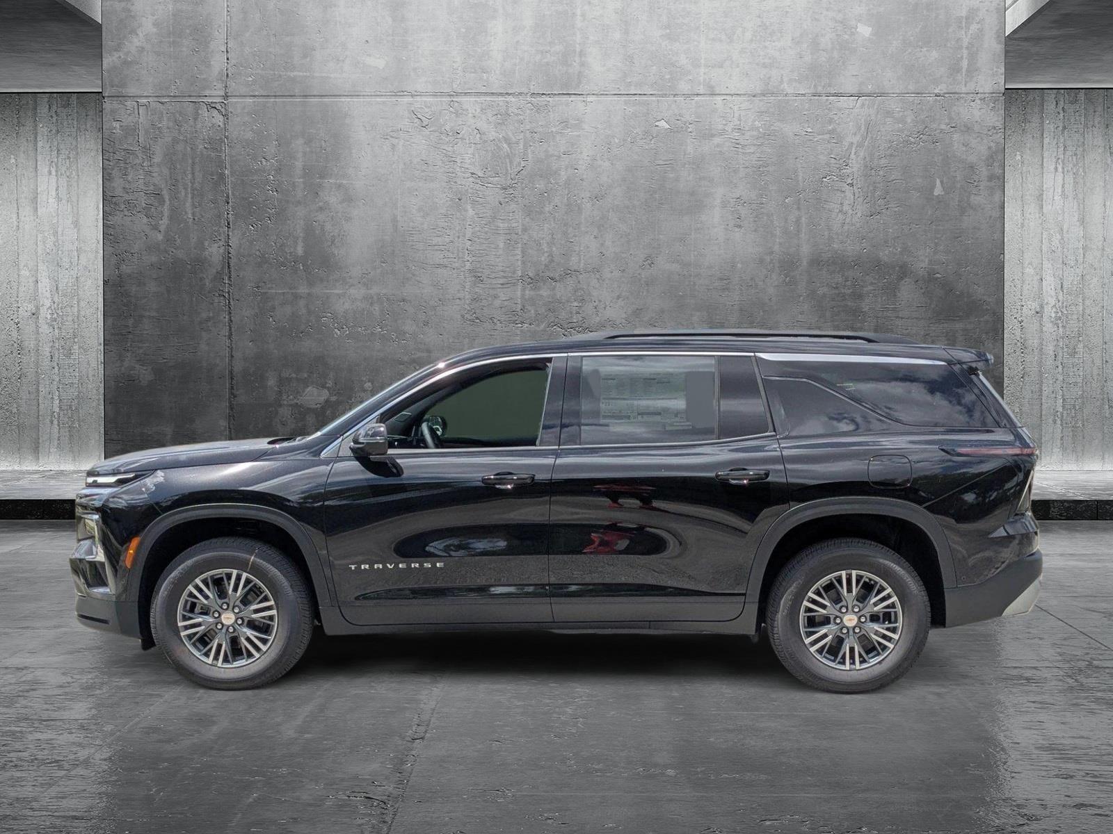 2025 Chevrolet Traverse Vehicle Photo in PEMBROKE PINES, FL 33024-6534