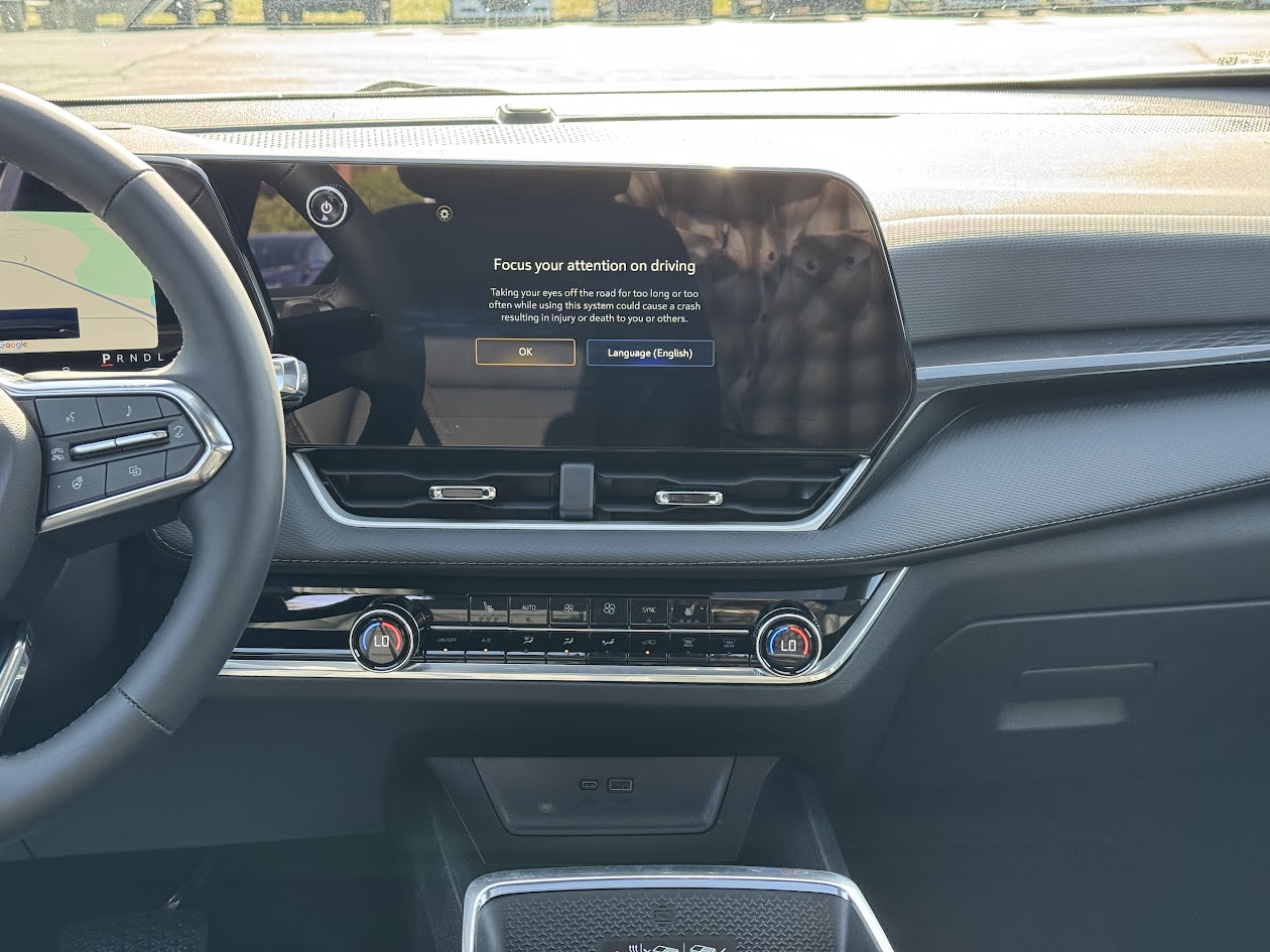 2025 Chevrolet Equinox Vehicle Photo in BOONVILLE, IN 47601-9633