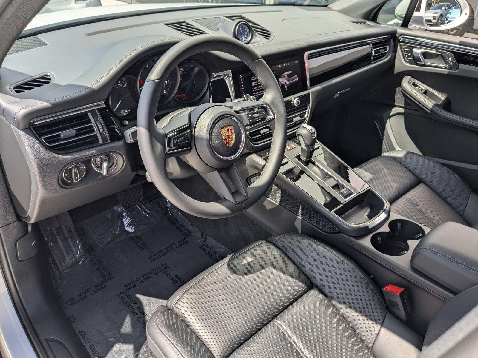2025 Porsche Macan Vehicle Photo in Maitland, FL 32751