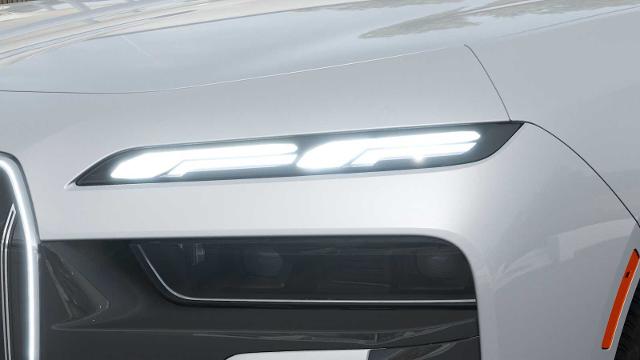 2025 BMW 760i xDrive Vehicle Photo in GRAPEVINE, TX 76051