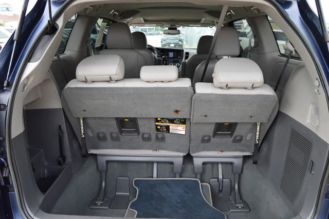 2020 Toyota Sienna Vehicle Photo in Houston, TX 77090