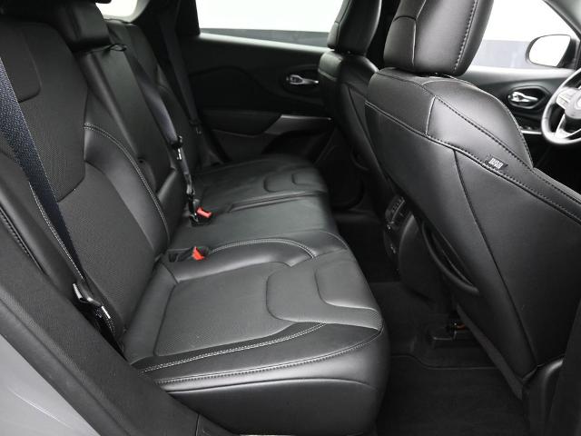 2021 Jeep Cherokee Vehicle Photo in Cedar Rapids, IA 52402