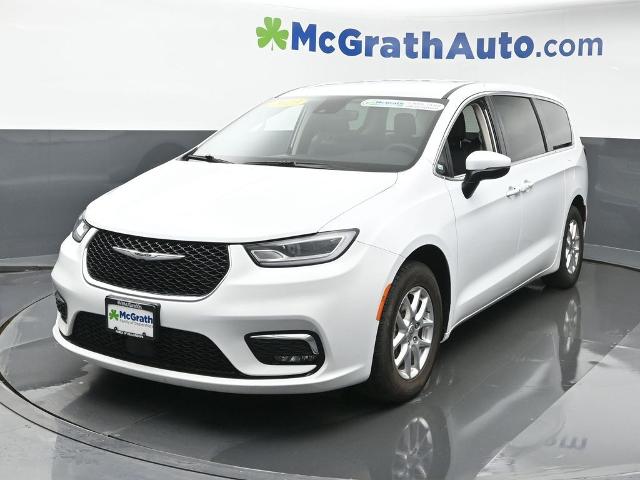 2023 Chrysler Pacifica Vehicle Photo in Cedar Rapids, IA 52402