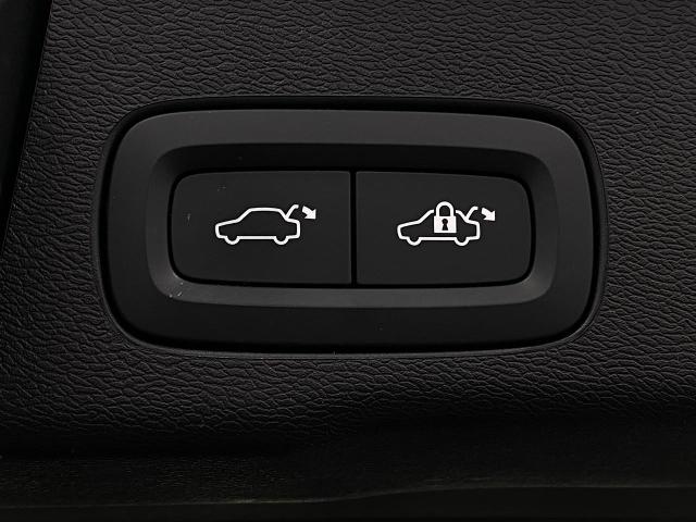 2024 Volvo XC60 Recharge Plug-In Hybrid Vehicle Photo in Appleton, WI 54913