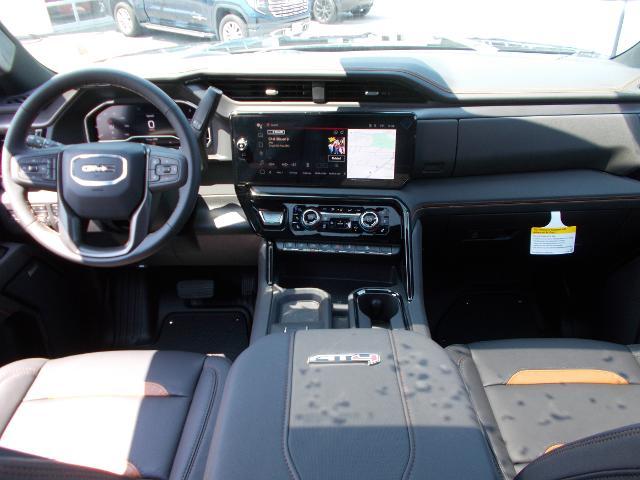 2025 GMC Sierra 2500 HD Vehicle Photo in LOWELL, MA 01852-4336