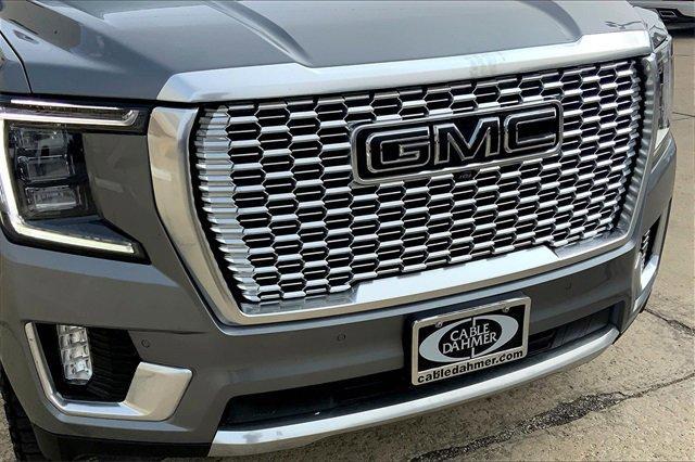 2021 GMC Yukon Vehicle Photo in TOPEKA, KS 66609-0000