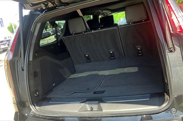 2024 Cadillac Escalade ESV Vehicle Photo in KANSAS CITY, MO 64114-4545