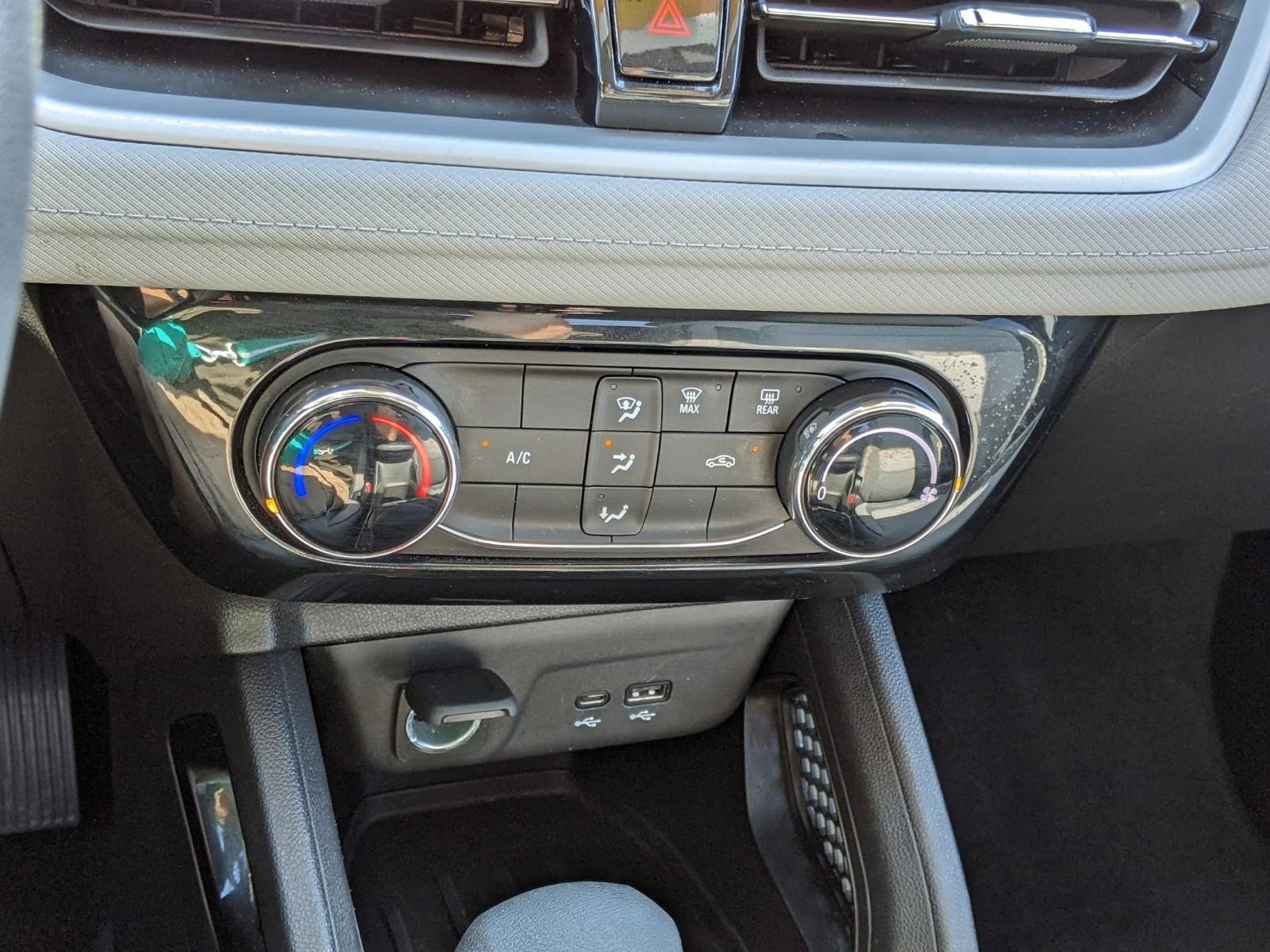 2024 Chevrolet Trailblazer Vehicle Photo in Seguin, TX 78155