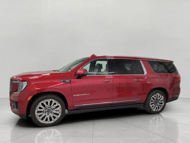 2023 GMC Yukon XL Vehicle Photo in Neenah, WI 54956