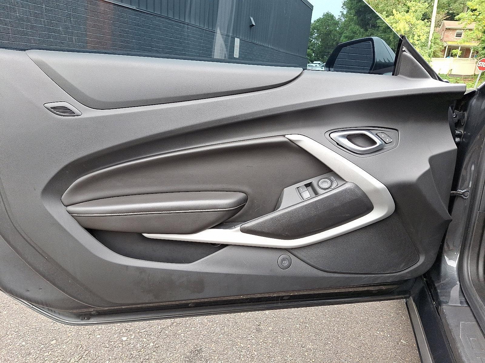 2018 Chevrolet Camaro Vehicle Photo in Jenkintown, PA 19046