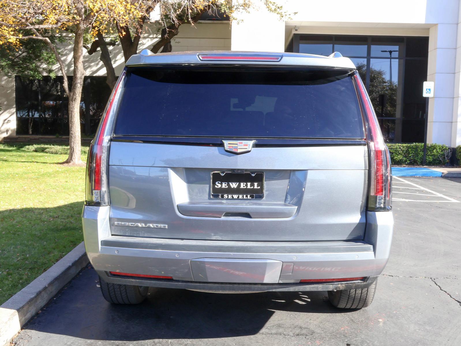 2020 Cadillac Escalade Vehicle Photo in DALLAS, TX 75209-3095