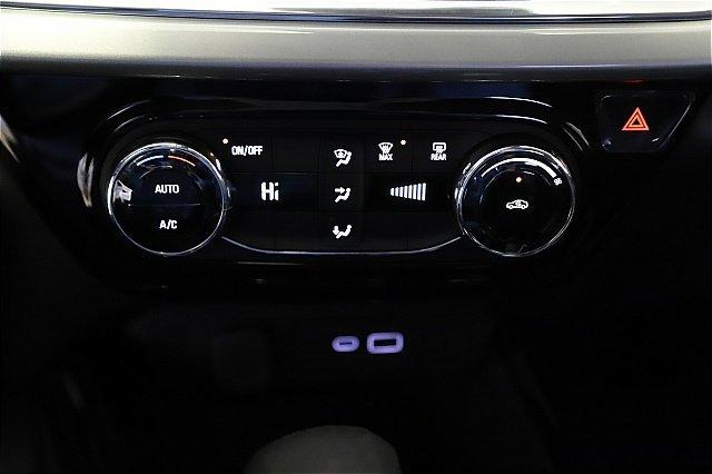 2025 Chevrolet Trax Vehicle Photo in MEDINA, OH 44256-9001