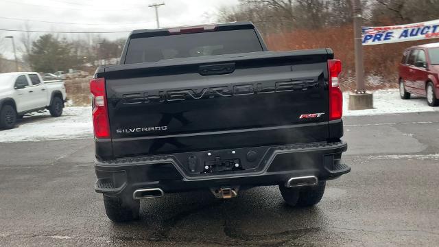 2022 Chevrolet Silverado 1500 Vehicle Photo in MOON TOWNSHIP, PA 15108-2571