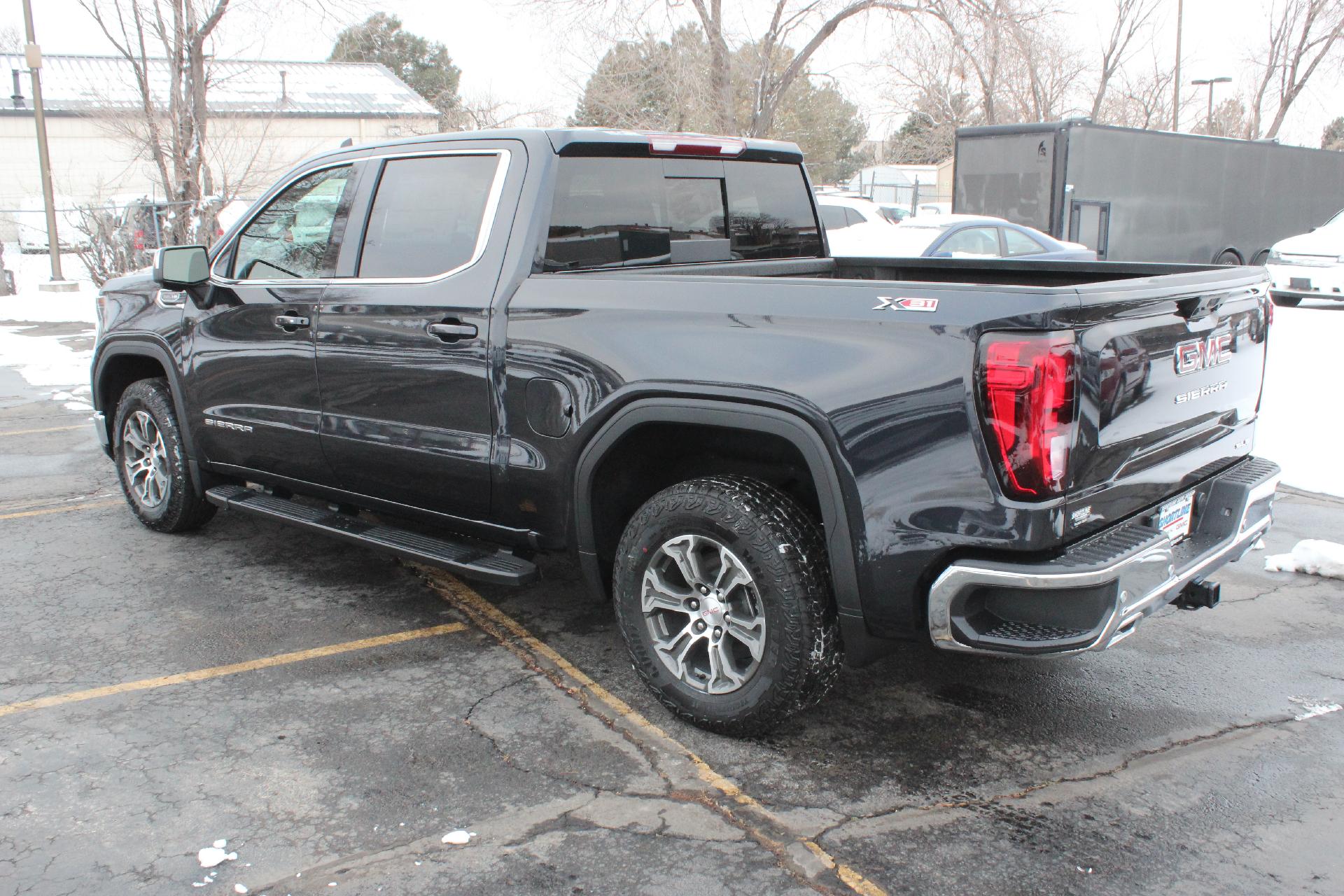 2025 GMC Sierra 1500 Vehicle Photo in AURORA, CO 80012-4011