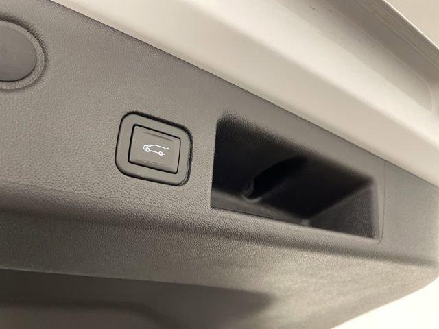 2024 Chevrolet Equinox Vehicle Photo in PHOENIX, AZ 85014-3381