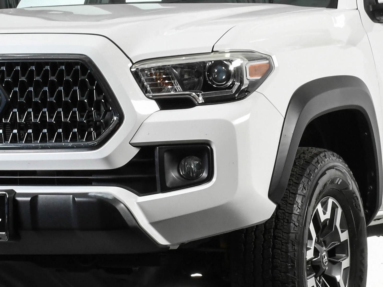 2018 Toyota Tacoma Vehicle Photo in DALLAS, TX 75235