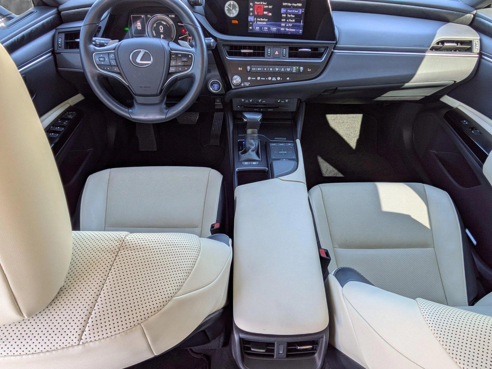 2022 Lexus ES 300h Vehicle Photo in Tampa, FL 33614