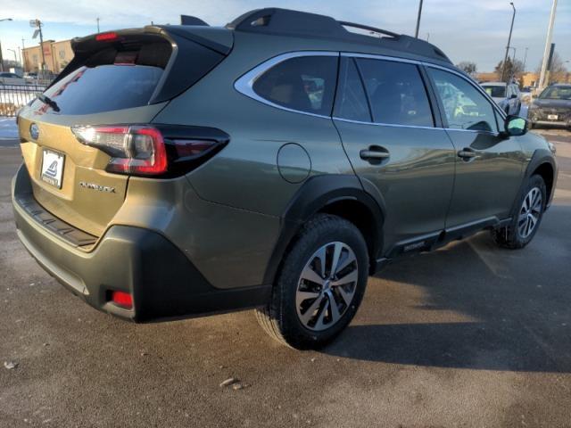 2025 Subaru Outback Vehicle Photo in Green Bay, WI 54304