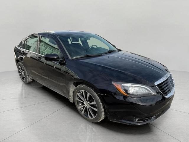 2014 Chrysler 200 Vehicle Photo in Appleton, WI 54913