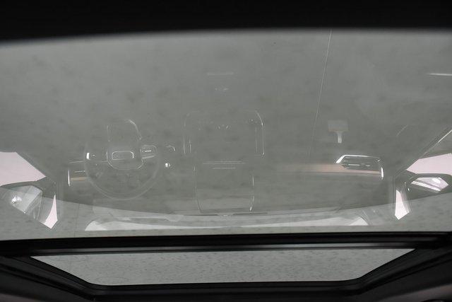 2025 GMC Yukon XL Vehicle Photo in PUYALLUP, WA 98371-4149