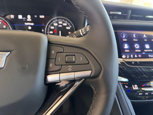 2025 Cadillac XT6 Vehicle Photo in DELRAY BEACH, FL 33483-3294