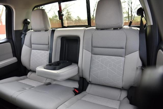 2025 Nissan Frontier Vehicle Photo in Ballwin, MO 63011
