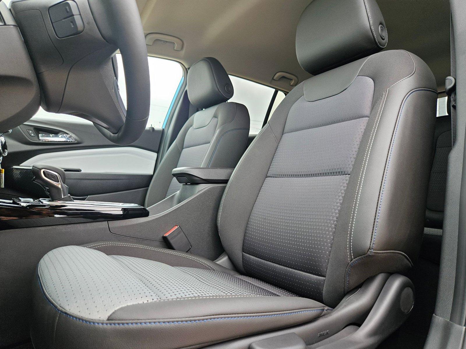 2025 Chevrolet Trax Vehicle Photo in WACO, TX 76710-2592