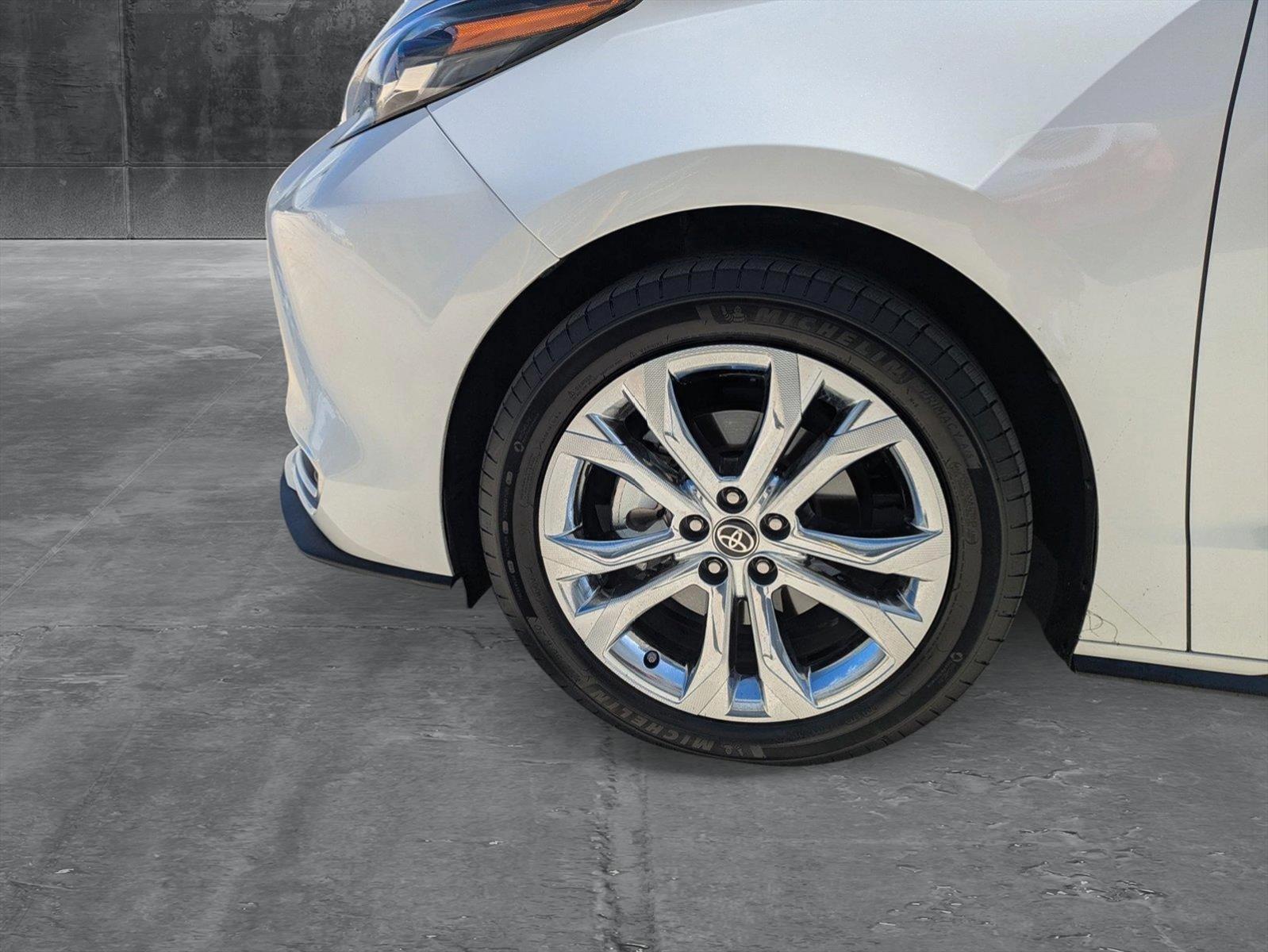 2024 Toyota Sienna Vehicle Photo in Winter Park, FL 32792