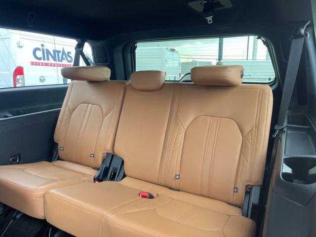 2023 Ford Expedition Max Vehicle Photo in MEDINA, OH 44256-9631