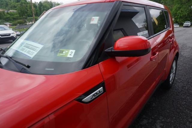 2018 Kia Soul Vehicle Photo in FAIRMONT, WV 26554-2318