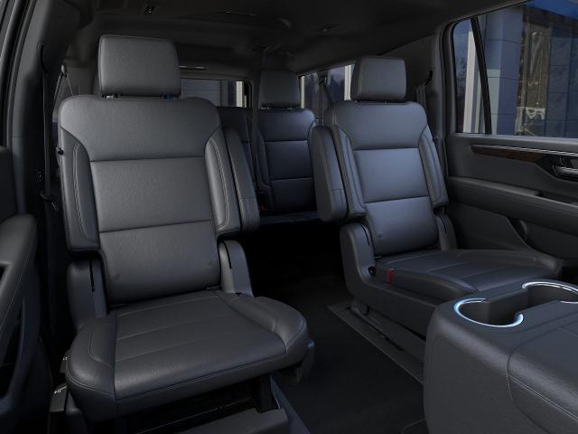 2025 Chevrolet Suburban Vehicle Photo in DANBURY, CT 06810-5034