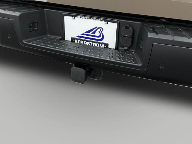 2023 Nissan Titan Vehicle Photo in Appleton, WI 54913