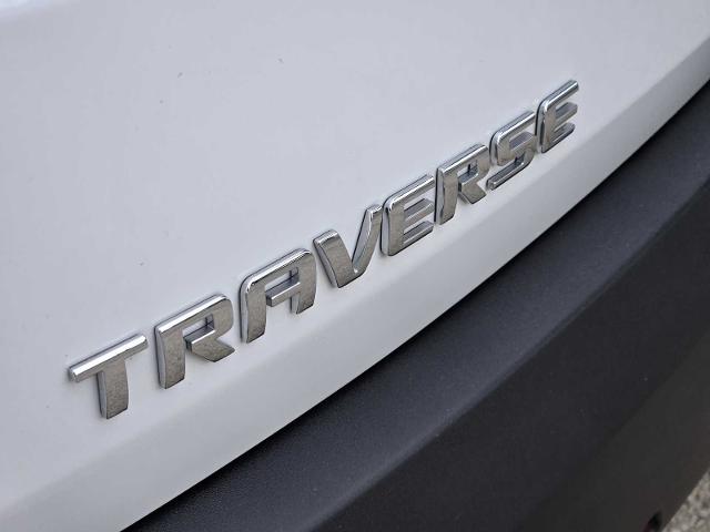 2022 Chevrolet Traverse Vehicle Photo in DENTON, TX 76210-9321