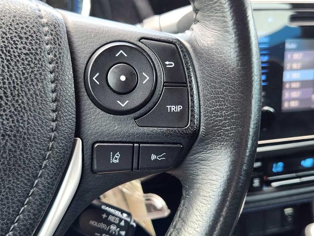 2018 Toyota Corolla Vehicle Photo in DENTON, TX 76210-9321