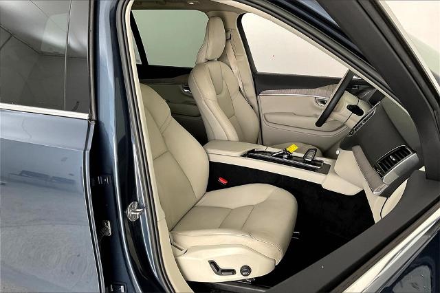 2023 Volvo XC90 Vehicle Photo in Grapevine, TX 76051