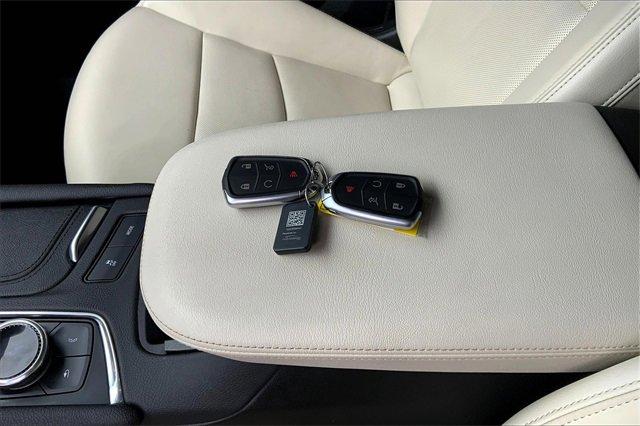 2023 Cadillac XT6 Vehicle Photo in TOPEKA, KS 66609-0000