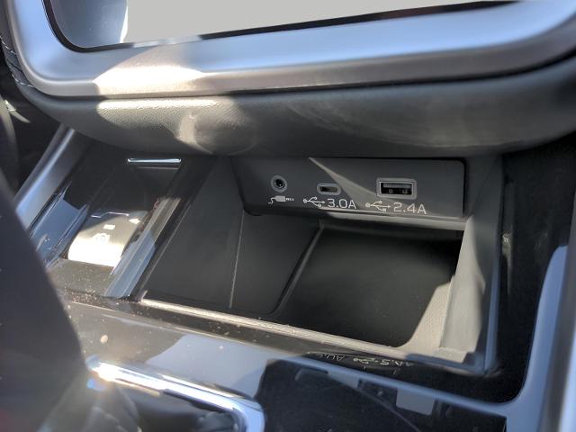 2025 Subaru Outback Vehicle Photo in Green Bay, WI 54304