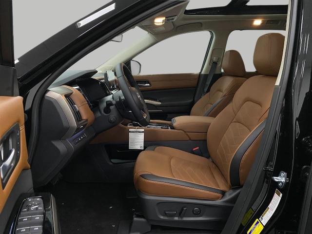 2025 Nissan Pathfinder Vehicle Photo in Appleton, WI 54913