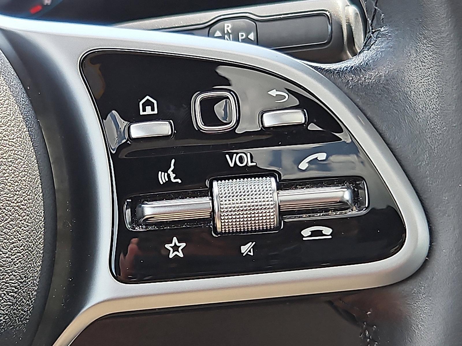 2021 Mercedes-Benz GLB Vehicle Photo in Trevose, PA 19053