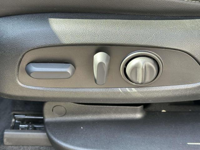 2023 Chevrolet Traverse Vehicle Photo in Roslyn, NY 11576