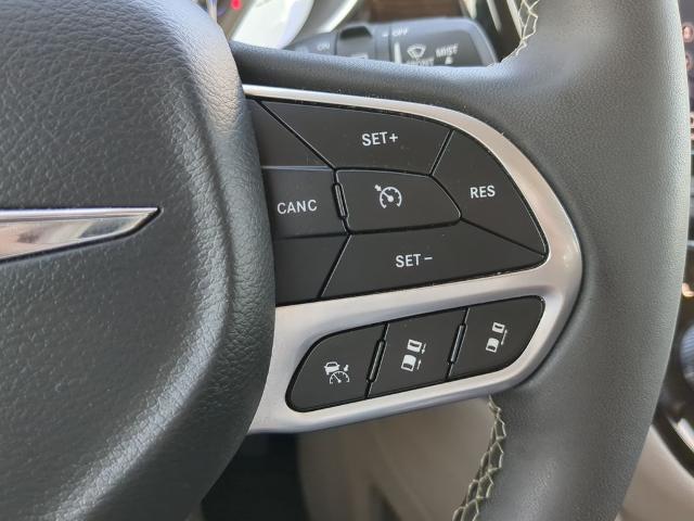 2023 Chrysler Pacifica Vehicle Photo in Brunswick, GA 31525